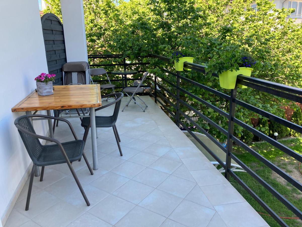 Agat Pokoje Goscinne Apartamenty Pobierowo Ngoại thất bức ảnh